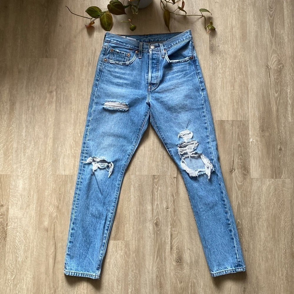 Levi's 501 Distressed Jeans